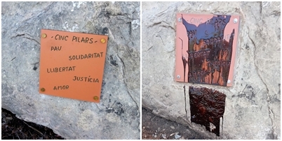 Detall de la placa de les cinc escultures, abans i després d'haver patit l'acte vandàlic. 