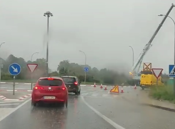 La pluja va provocar que un camió bolqués a la B-124